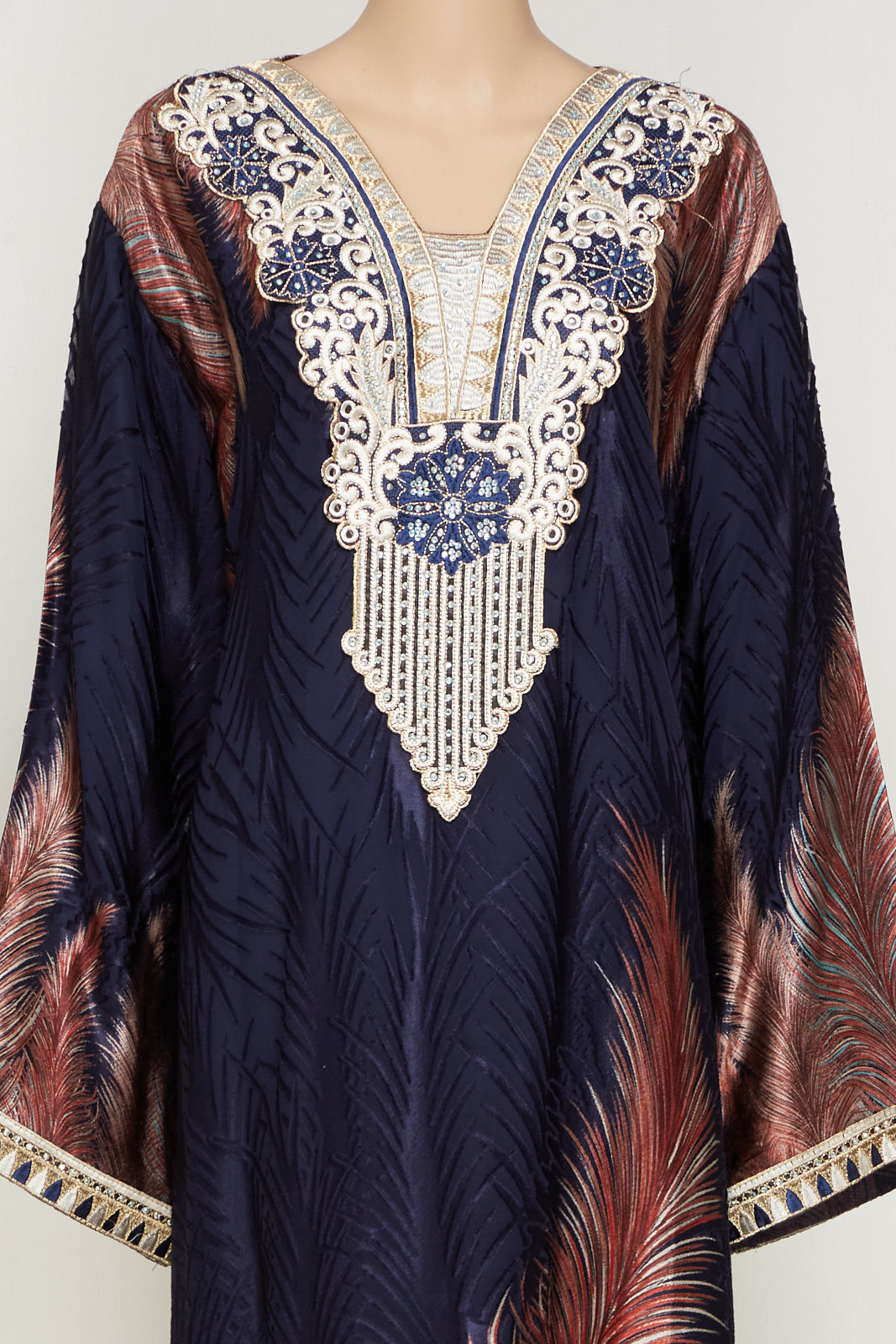 jalabiyah piece from our collection.