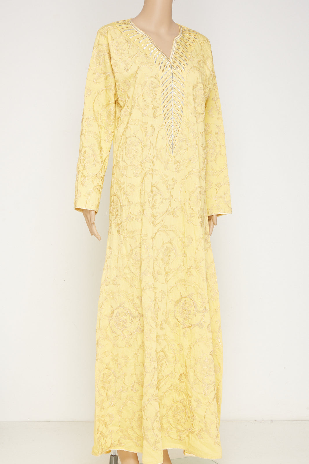 Elegant  kaftan dress with absolute  comfort