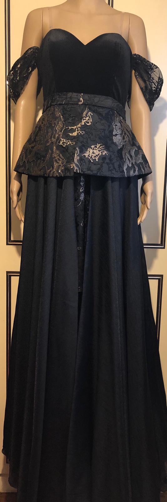 Brand New Designer  Premium Velvet Dress on less  than half price  offer Size 8, 10 and 12