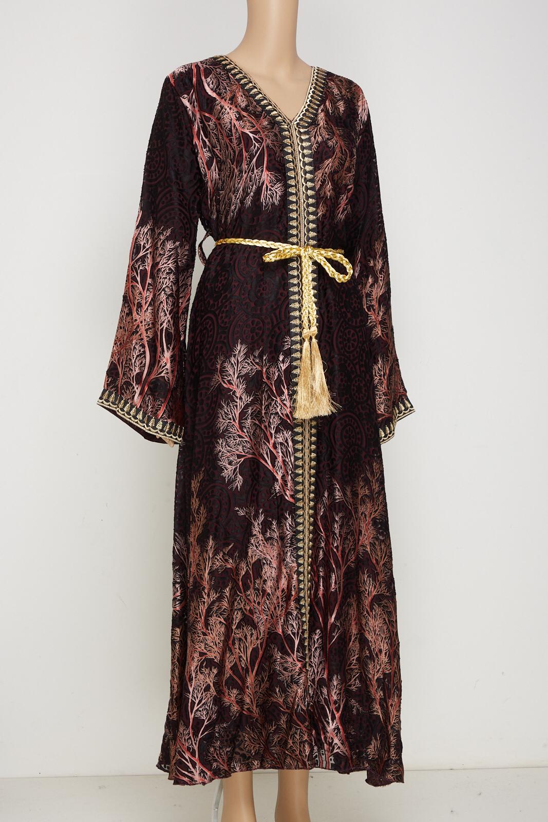 Robe style Moroccan dress.