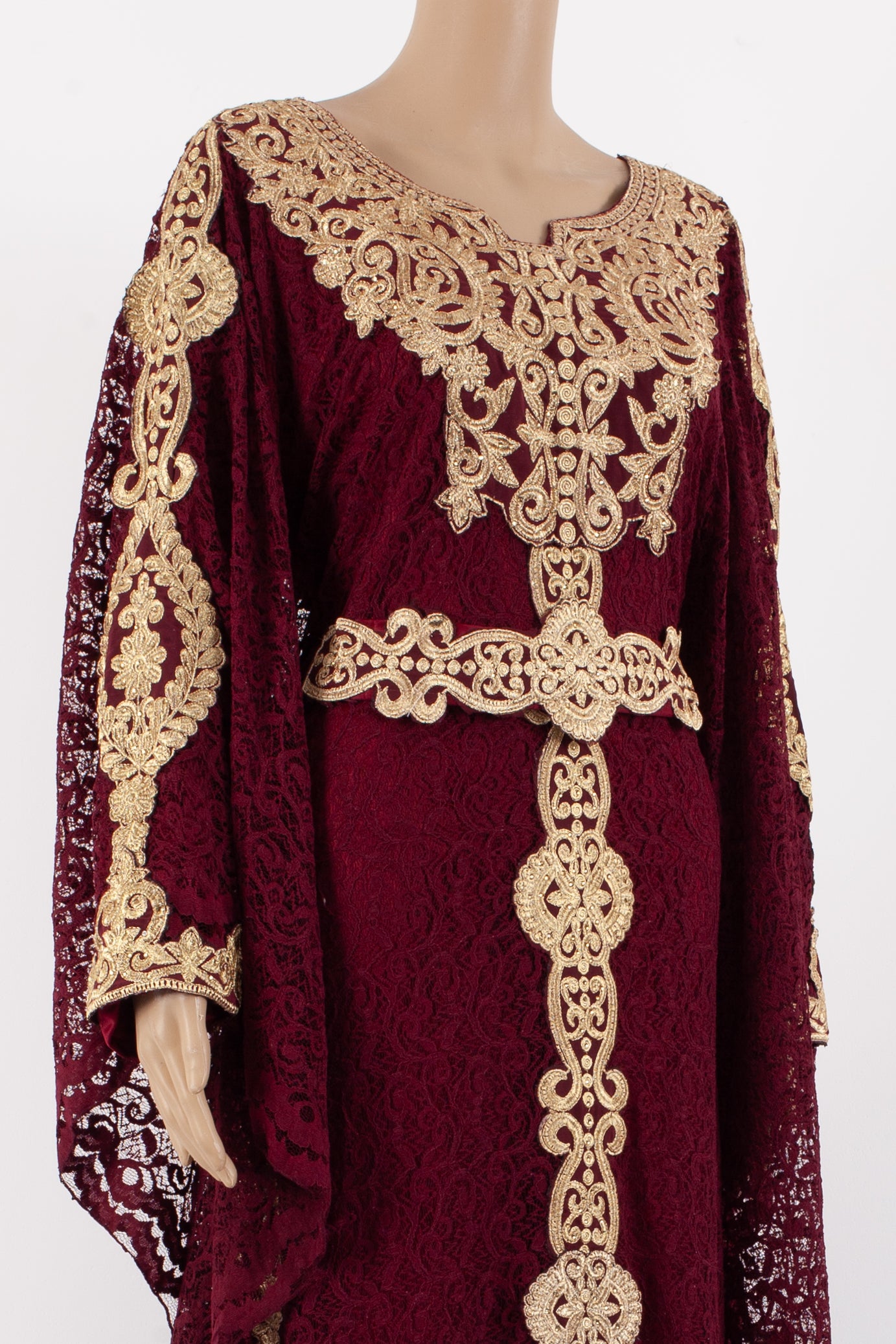 Fancy Ethnic Traditional maxi jalabiyah.