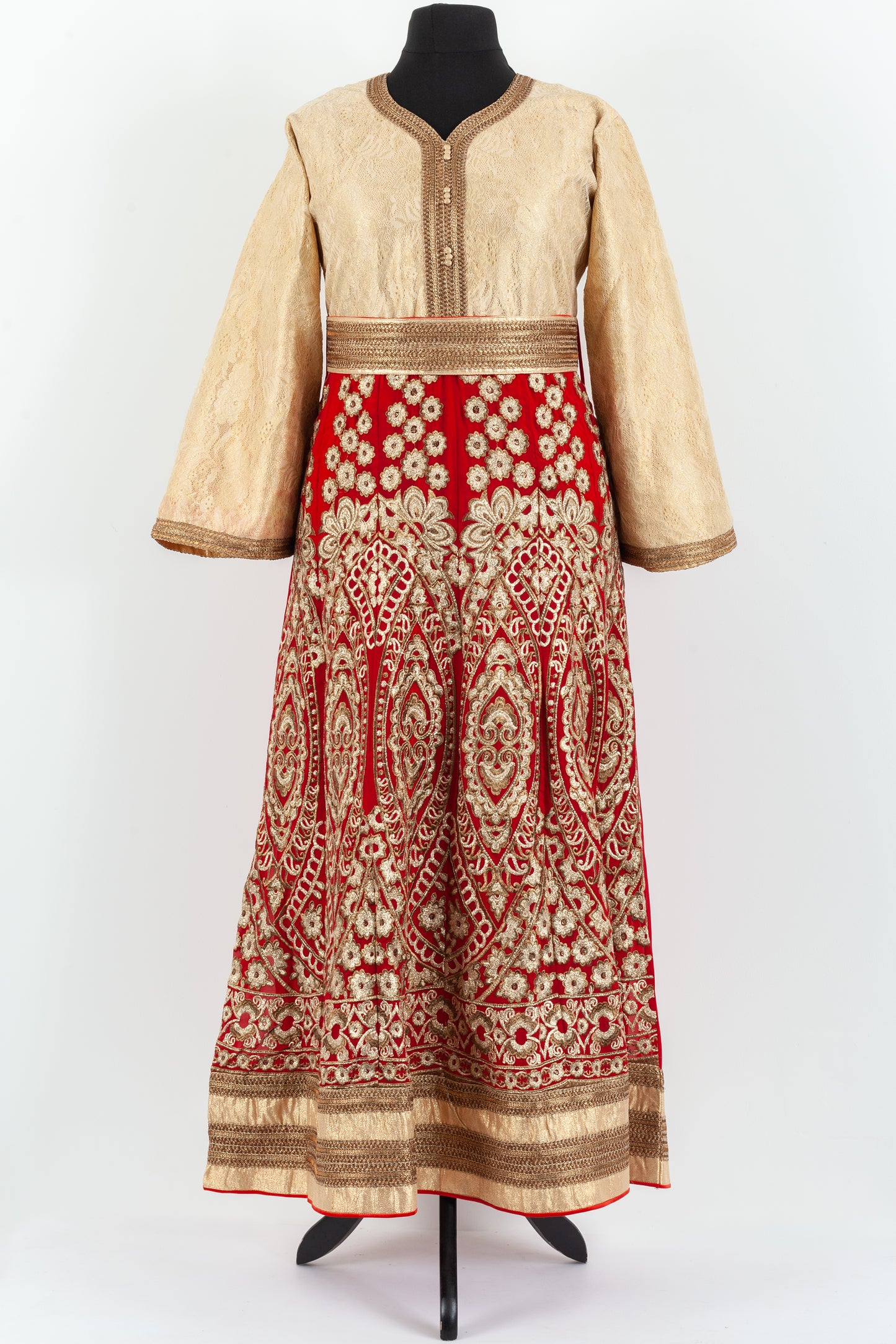 Fancy Ethnic Traditional maxi jalabiyah.