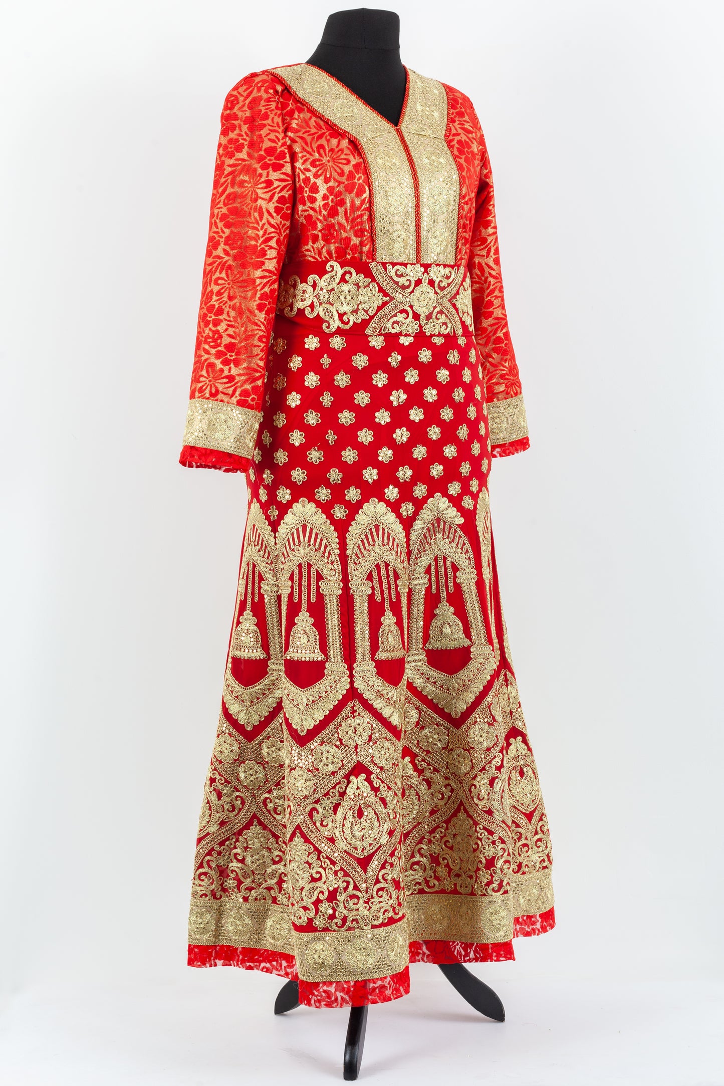 Fancy Ethnic Traditional maxi jalabiyah.