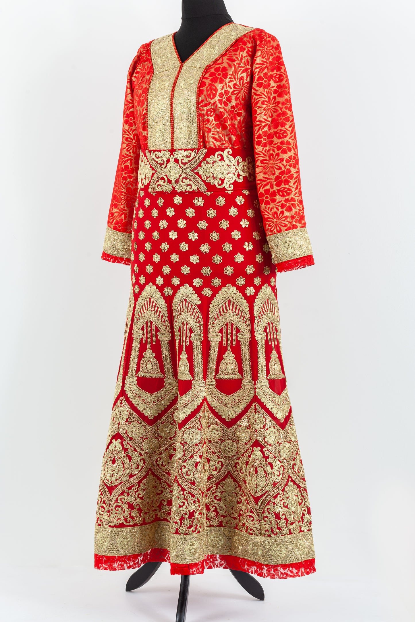 Fancy Ethnic Traditional maxi jalabiyah.