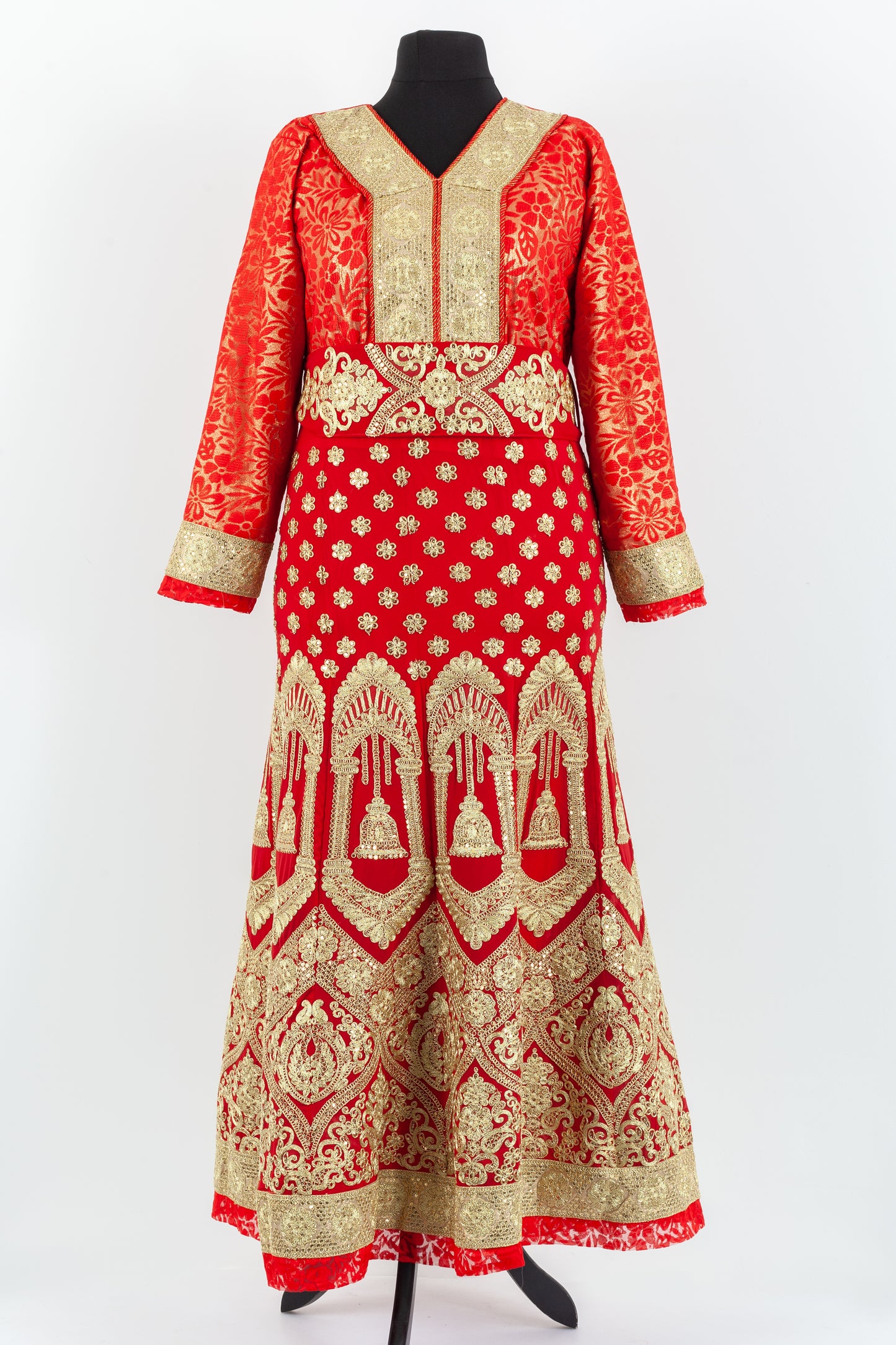 Fancy Ethnic Traditional maxi jalabiyah.