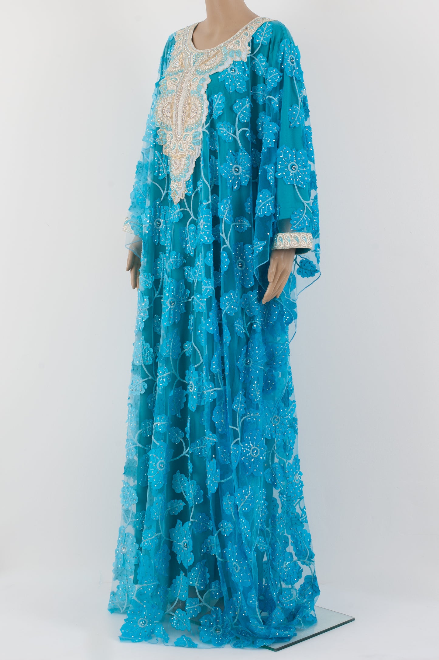 flowly kaftan Jalabiyah.