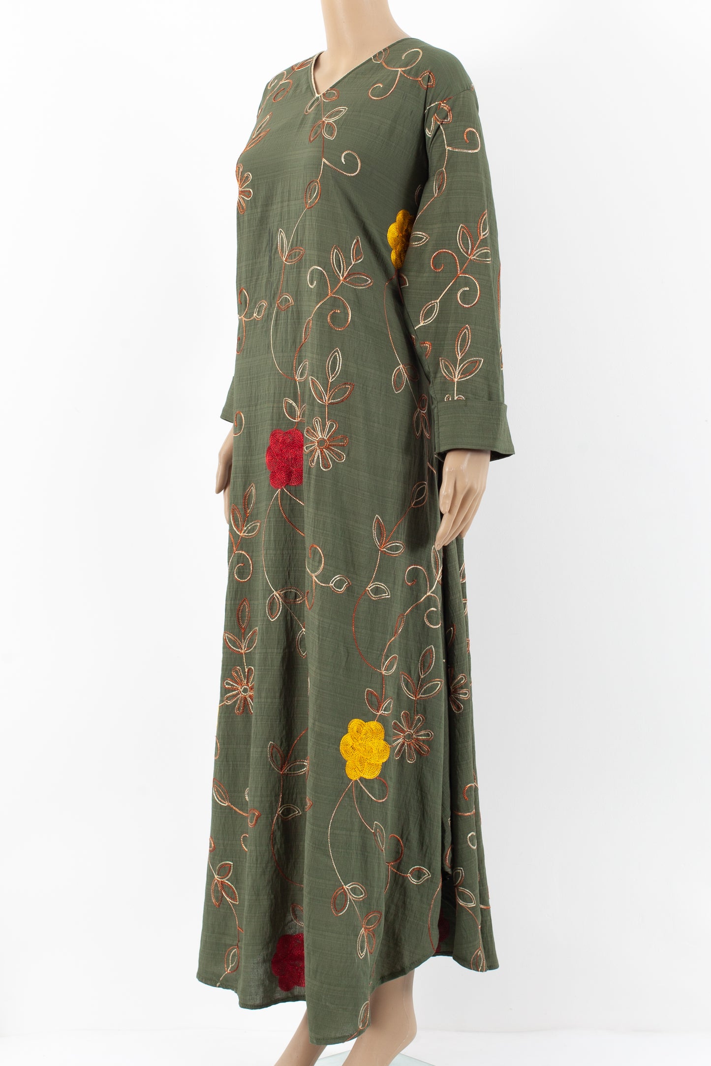 Green embroidered maxi jalabiyah kaftan.