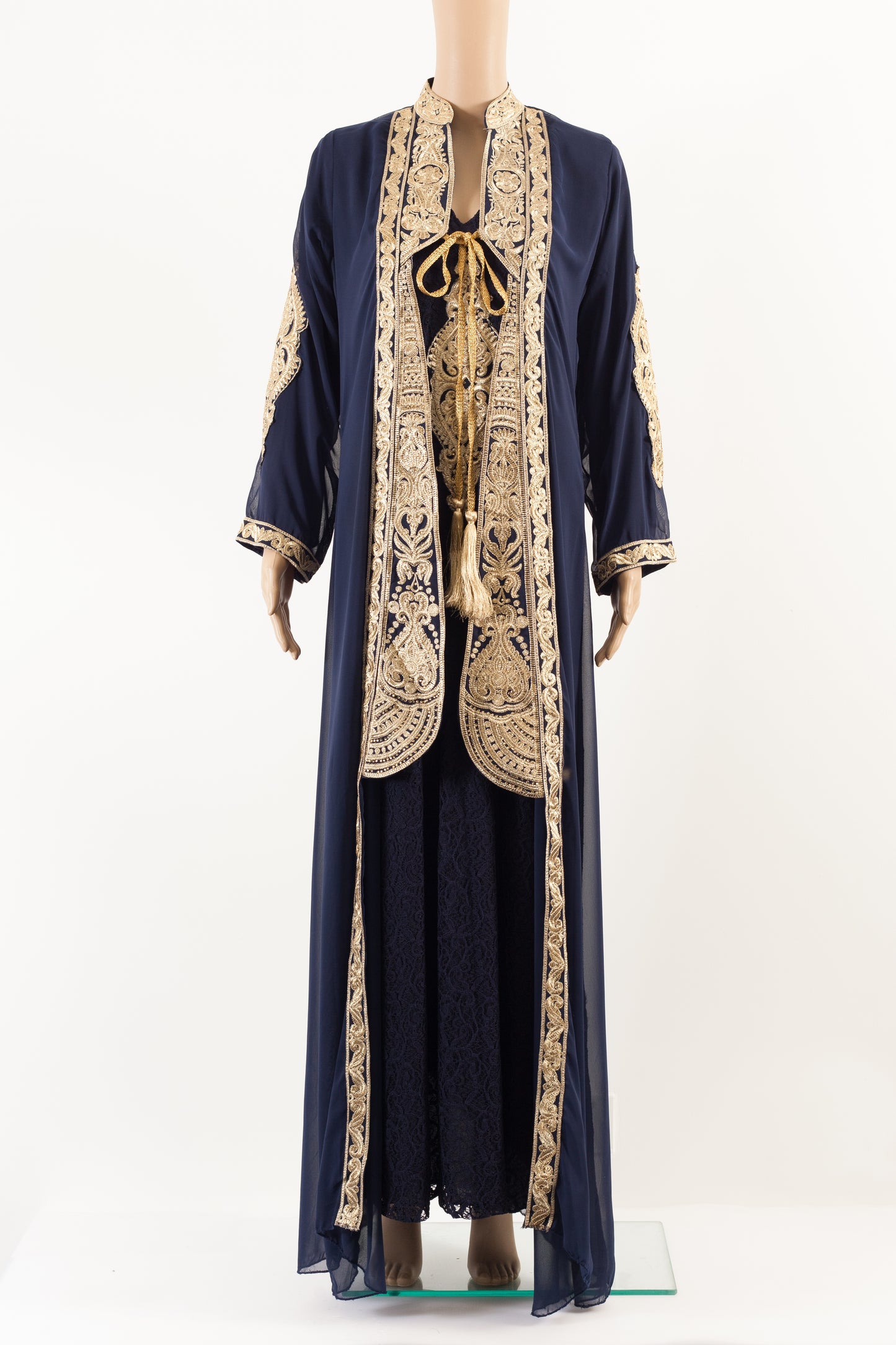 Jalabiyah farashah kaftan,a nice addition for your wardrobe .