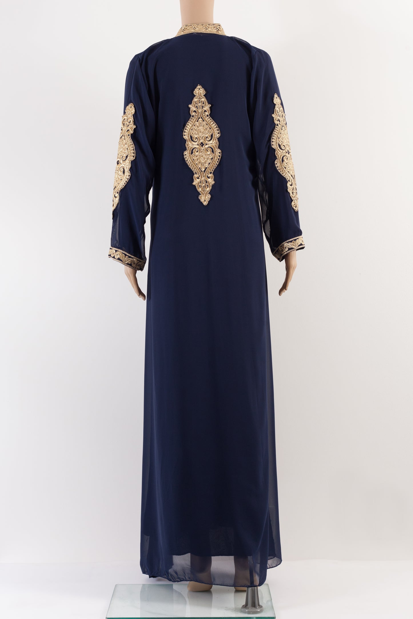 Jalabiyah farashah kaftan,a nice addition for your wardrobe .