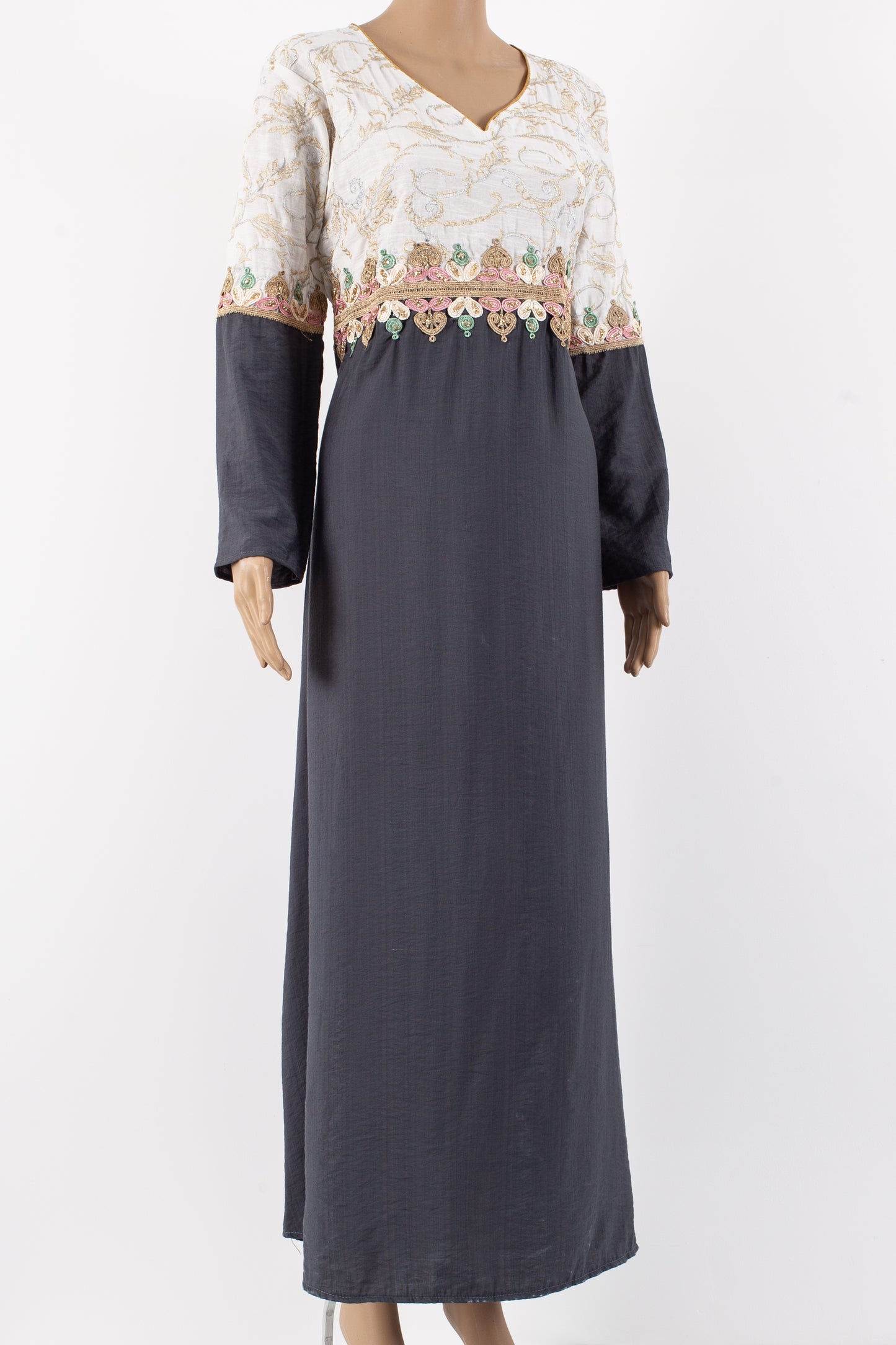 Fancy Ethnic Traditional maxi jalabiyah.