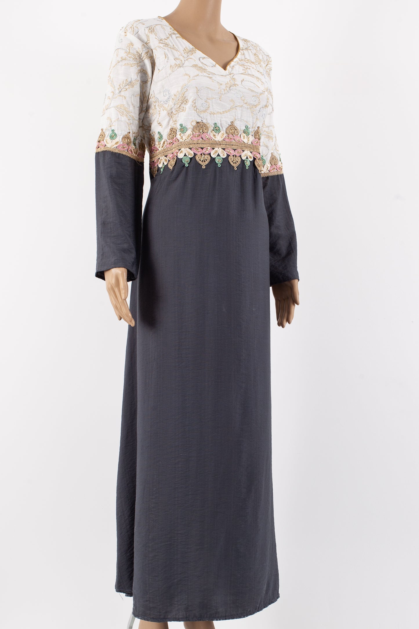 Fancy Ethnic Traditional maxi jalabiyah.