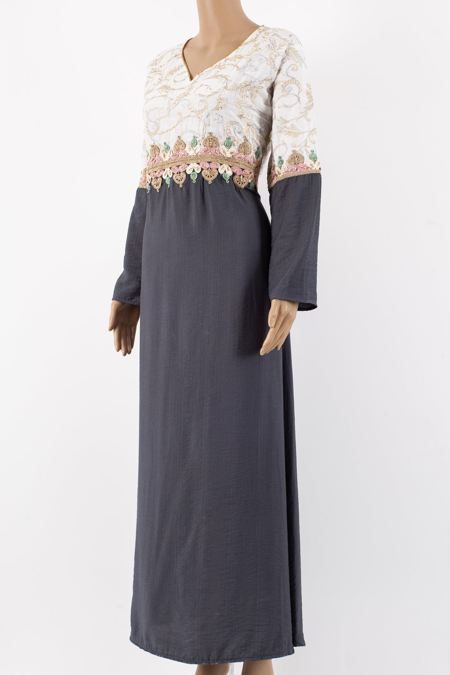 Fancy Ethnic Traditional maxi jalabiyah.